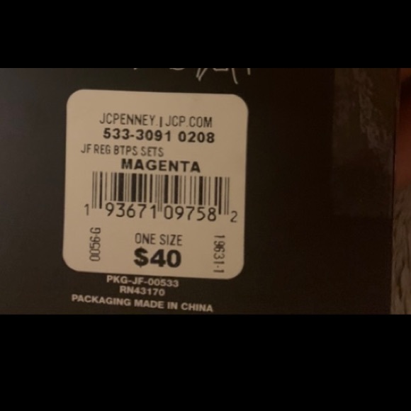 NWT JF Ferrar Pretied Bow Tie and Pocket Square - Picture 10 of 13